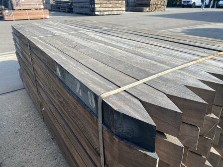 8x8CM 2.5M HARD HOUT RUW