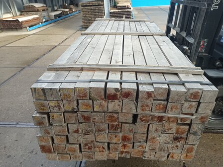 8x8CM 2.5M Sapucaia hard hout 