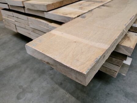 30x180mm Meubeldroog eiken ruw 195cm