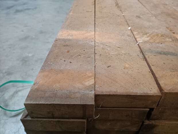 50X150MM HARDHOUT RUW 300CM