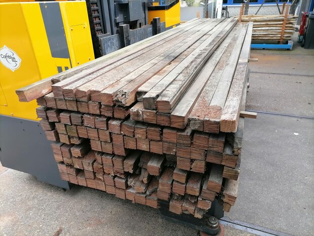 60X60MM-CIRCULAIR-HARD-HOUT-3.5M