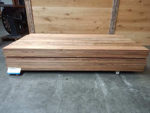 20X180MM MUTENYE WALNOOT 305CM