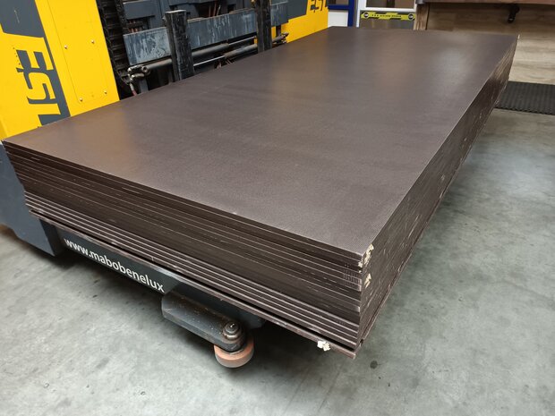 15mm betonplex 153x305cm Berken antislip