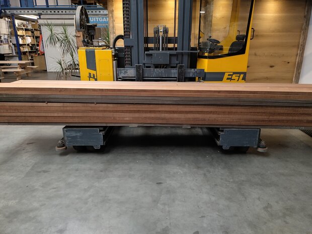 45x300 mm hardhout fijn bezaagd 500cm